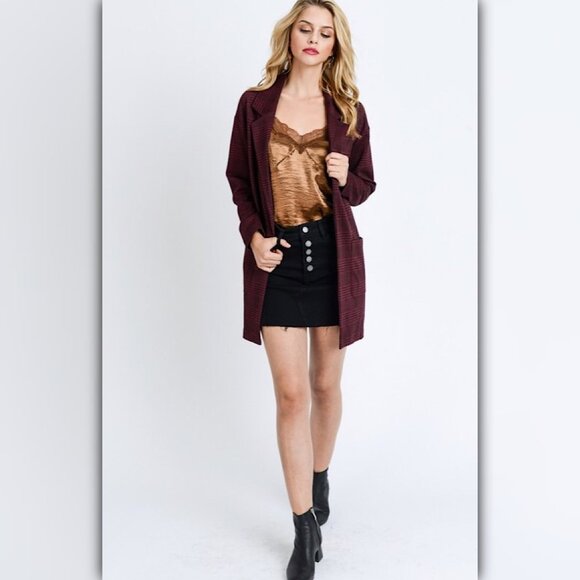 A401 • Wine Plaid Oversized Blazer - Picture 4 of 7